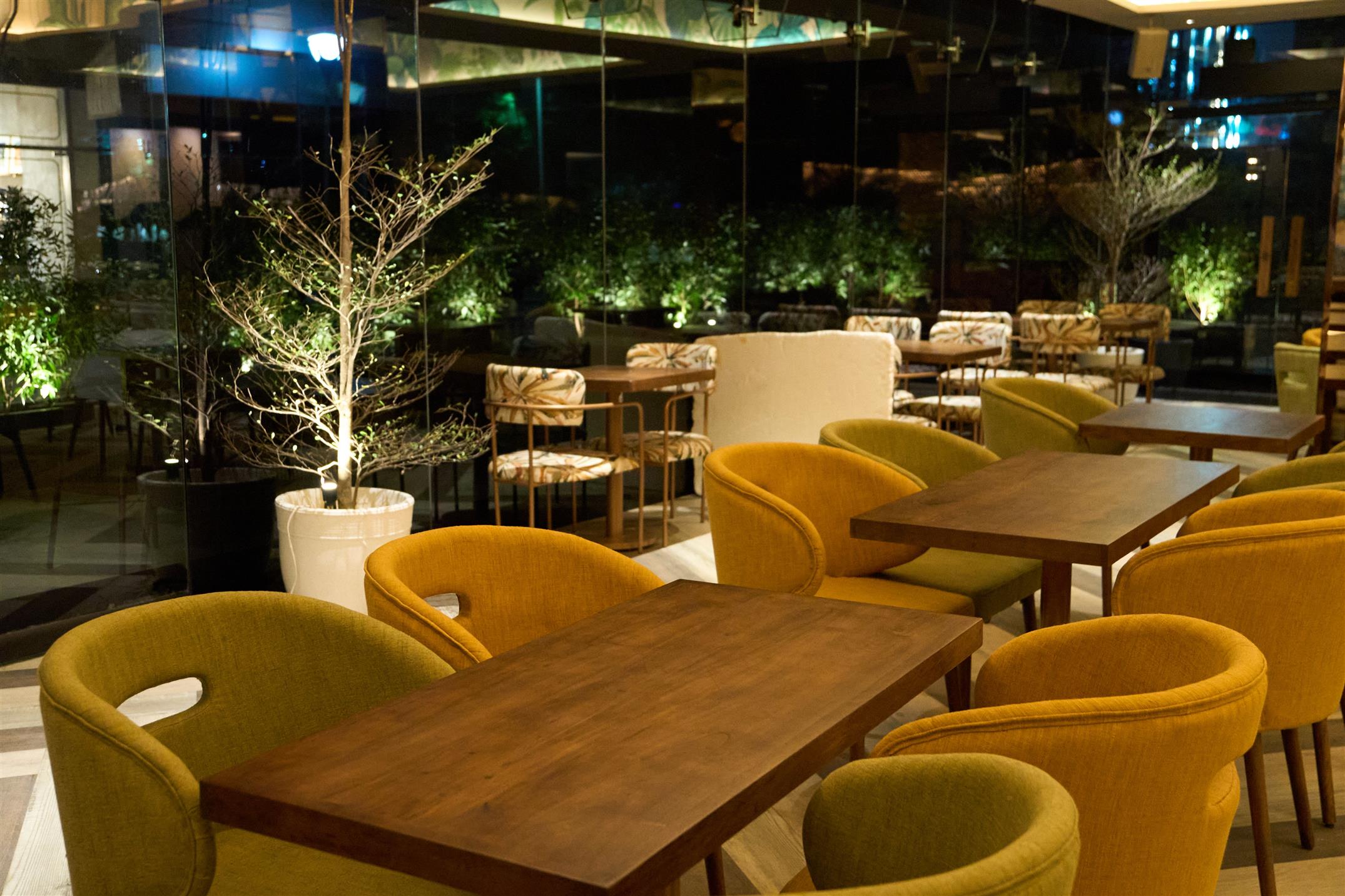 Miss Margarita Interior